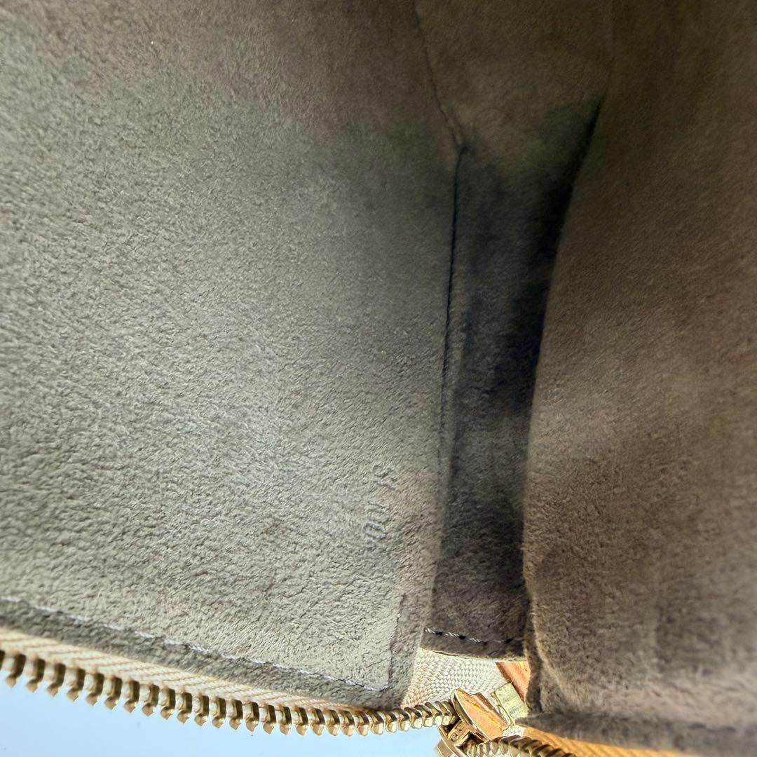 Louis Vuitton モノグラム マルチカラー ポシェット　アクセソワール