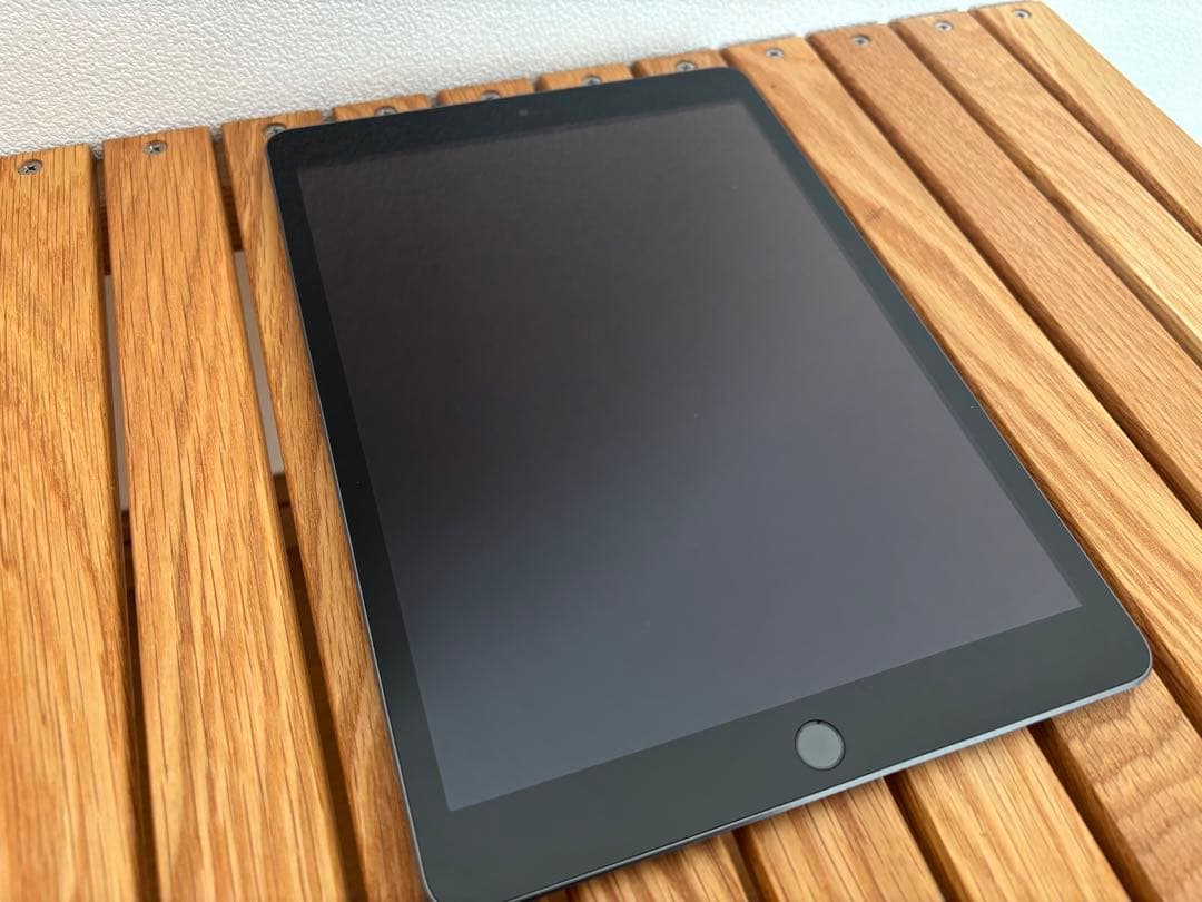 iPad 第9世代256GB スペースグレイWi-Fiモデル 動作良好 初期化済