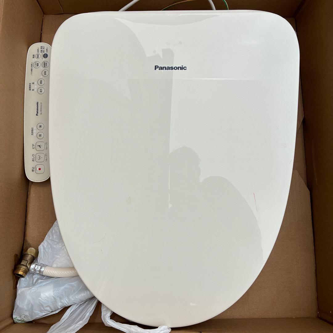 F*5様 2022年製　Panasonic 温水洗浄便座 DL-PRTK10-C