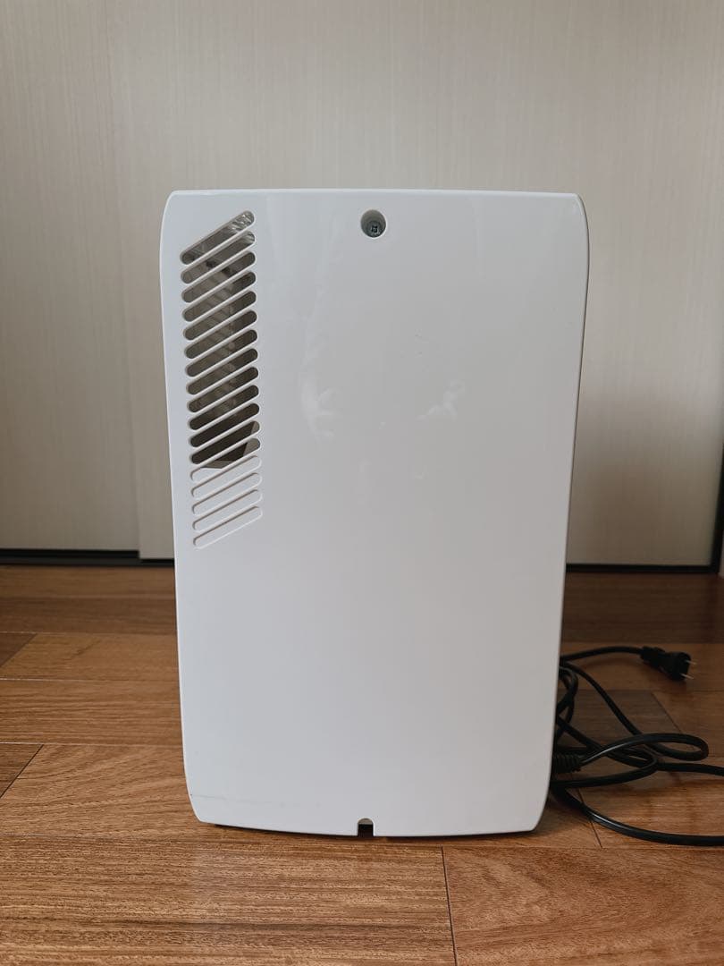 2024年製 アイリスオーヤマ 除湿機 IJC-J56