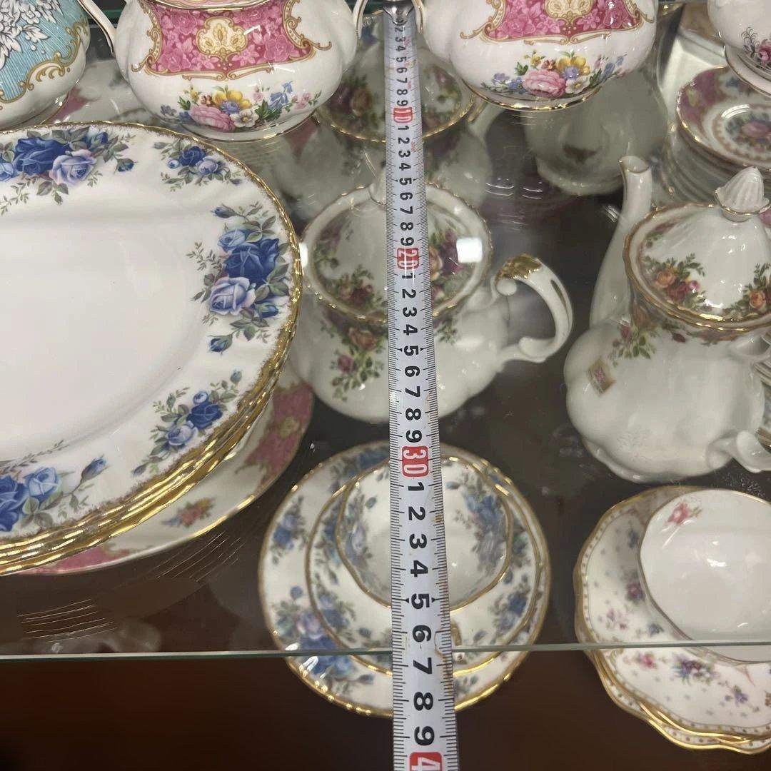 富士ファニチア 天井照明付き 飾り棚 コレクション ディスプレイ ショーケース