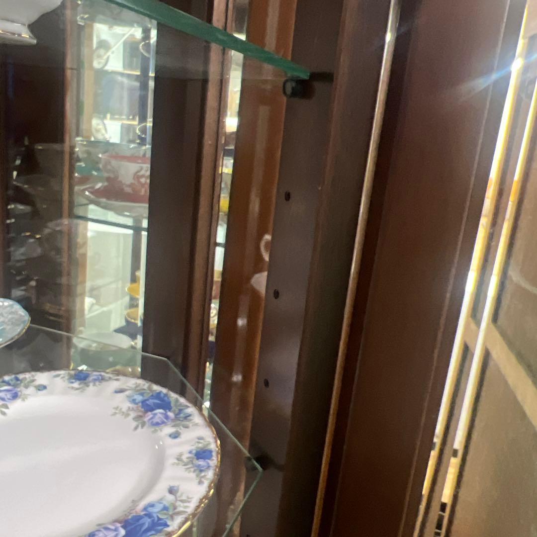 富士ファニチア 天井照明付き 飾り棚 コレクション ディスプレイ ショーケース