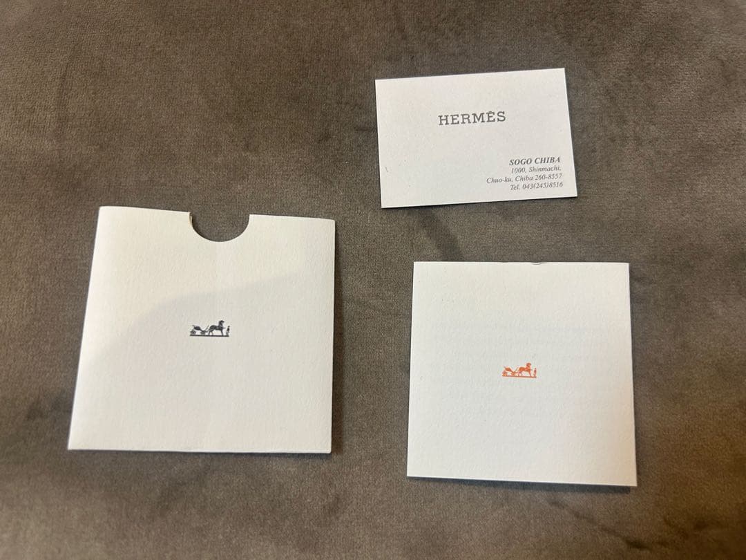 【ひろ＊＊さん専用】HERMES ヘアアクセサリー グレー