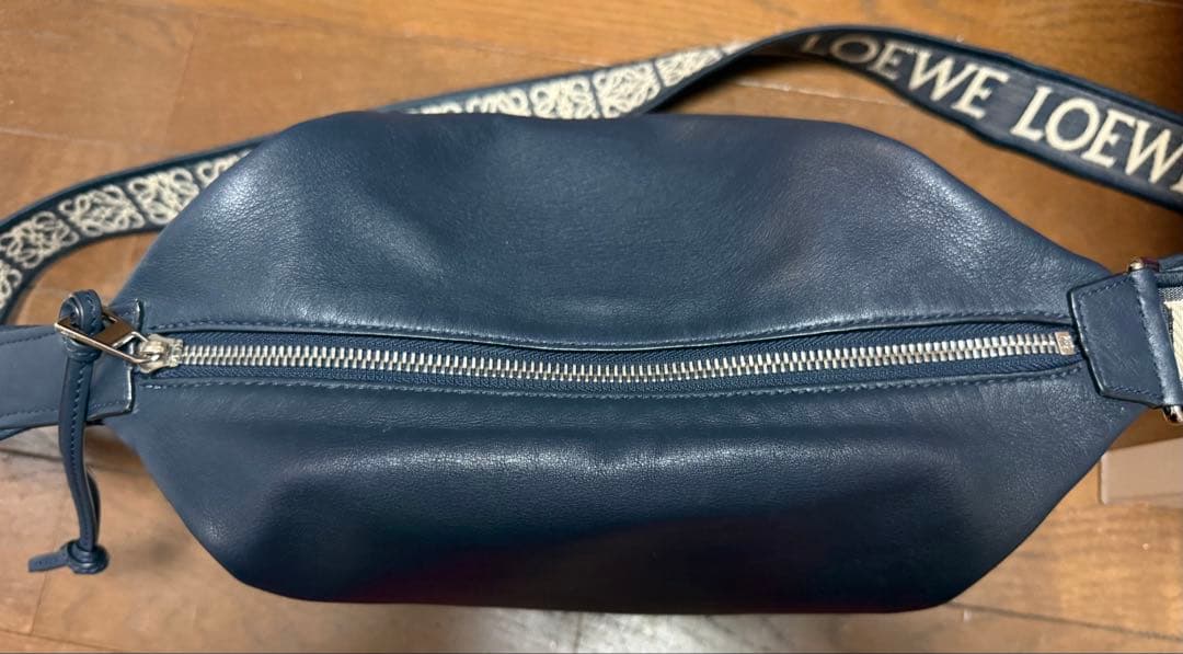 LOEWE キュービィ クロスボディバッグ スモール