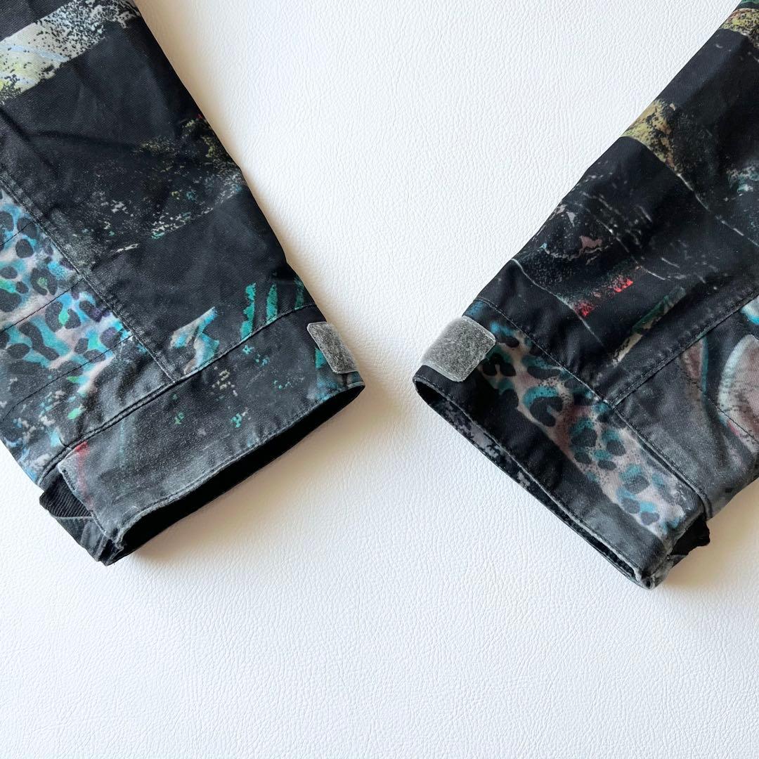 3288【美品】ボルコム　ジャケット 総柄 ボーダー アニマル柄　L 黒