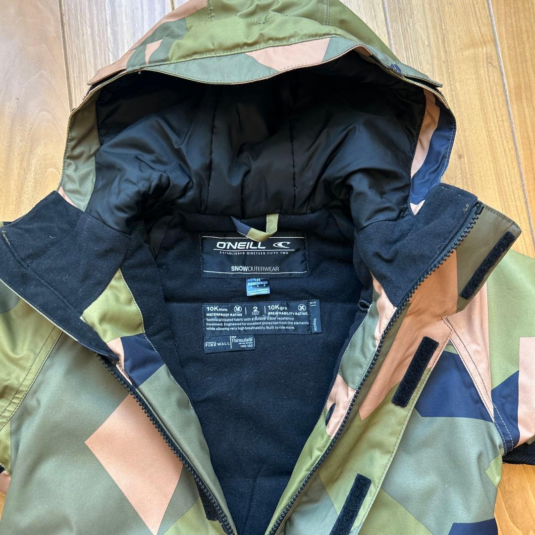 美品⭐︎ONEILL 子ども用スノーボードウェア上下セット　128cm 迷彩柄