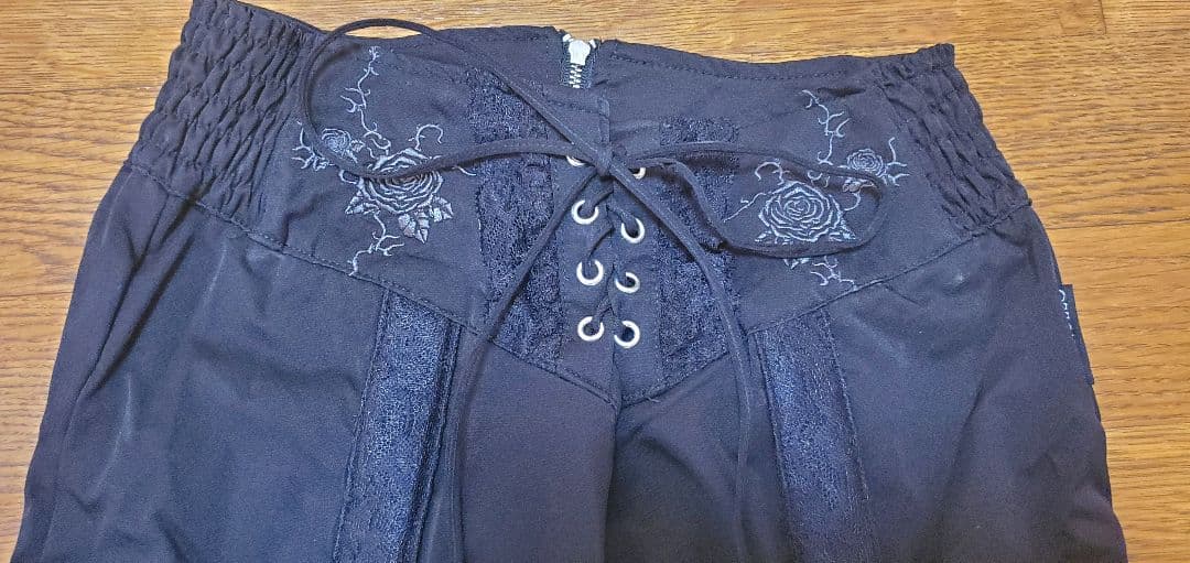 【絶版】OZZ ONESTE　ゴシックローズフレアスカート