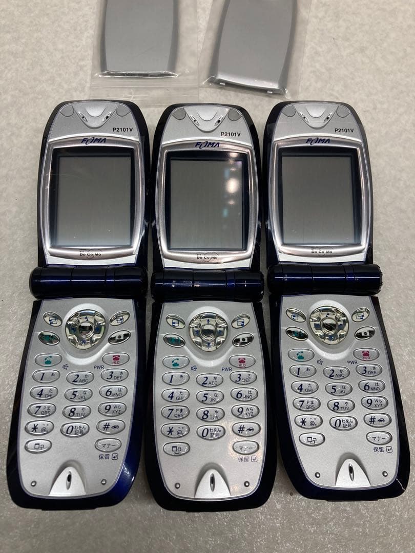 未使用に近い 希少 激レア DoCoMoドコモ初代FOMA P2101V 3台