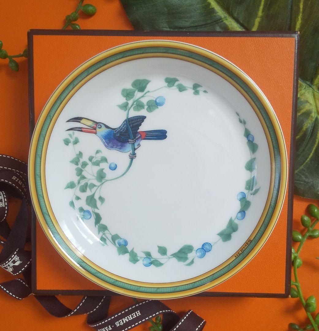 HERMES エルメス トゥカンプレート 小物入れ