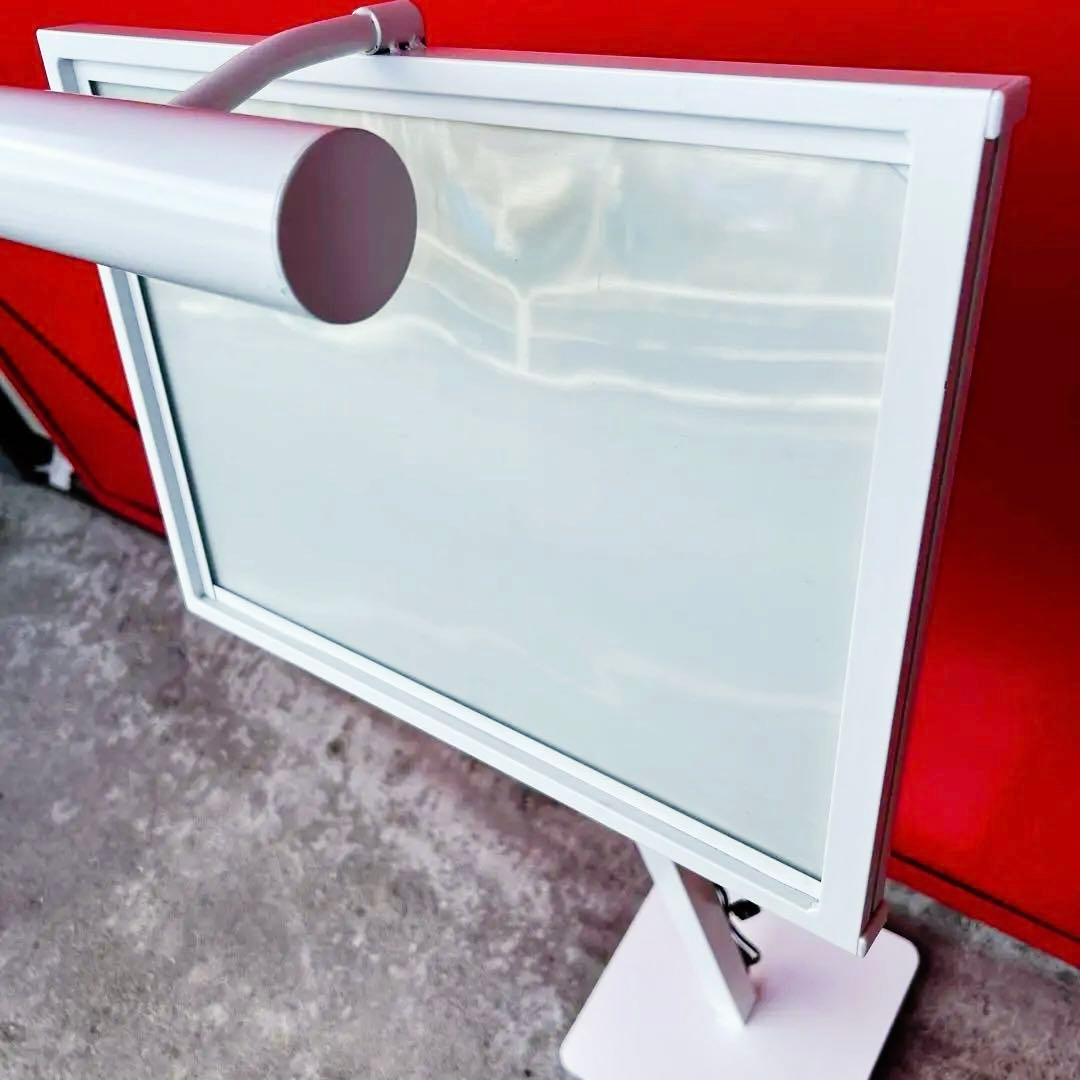 メニュースタンド