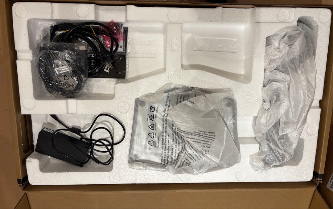 美品 274URF QD ゲーミングディスプレイ MSI モンハン公認 量子