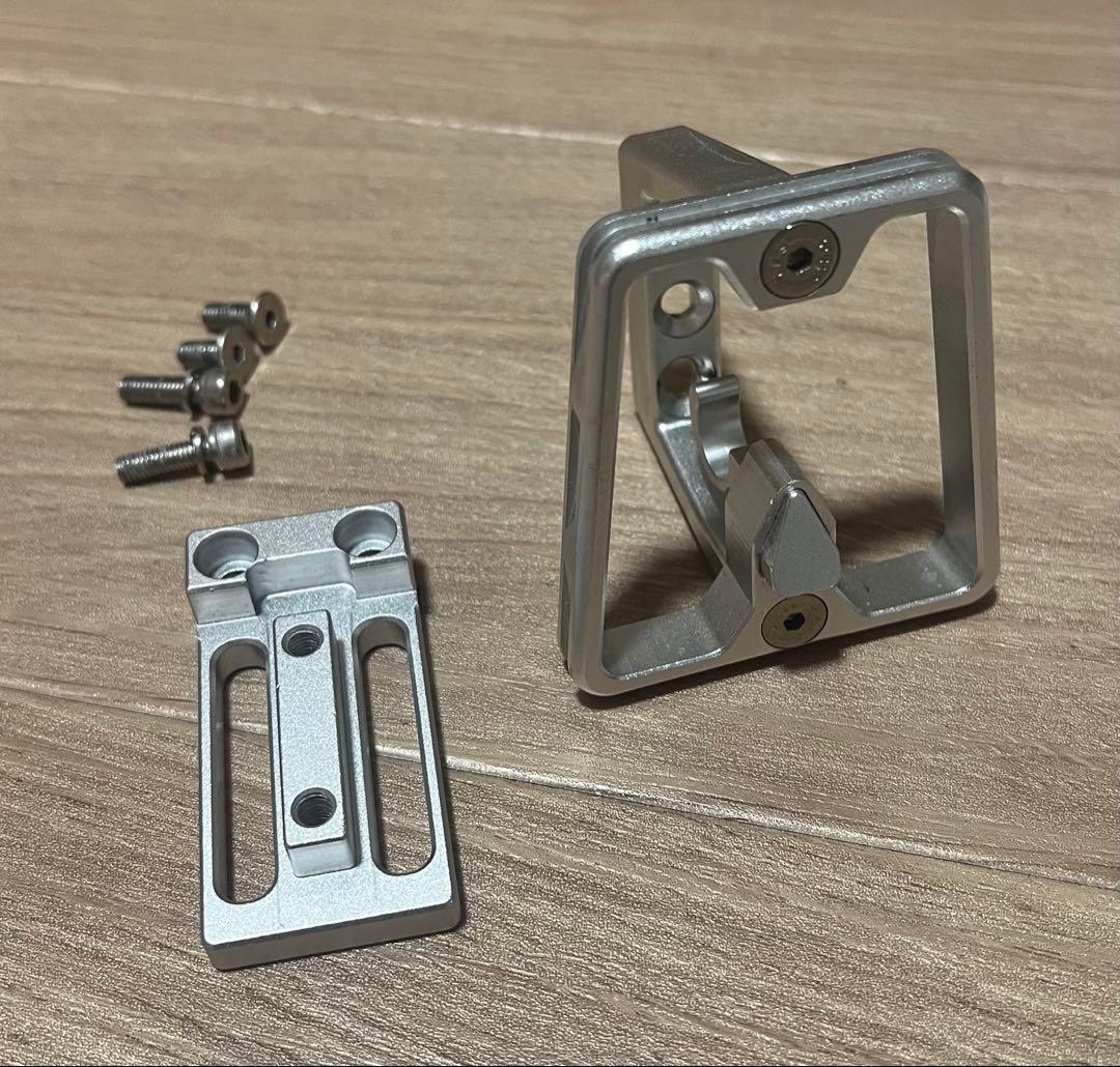 CarryMe 折りたたみ自転車アタッチメント用のアダプタ