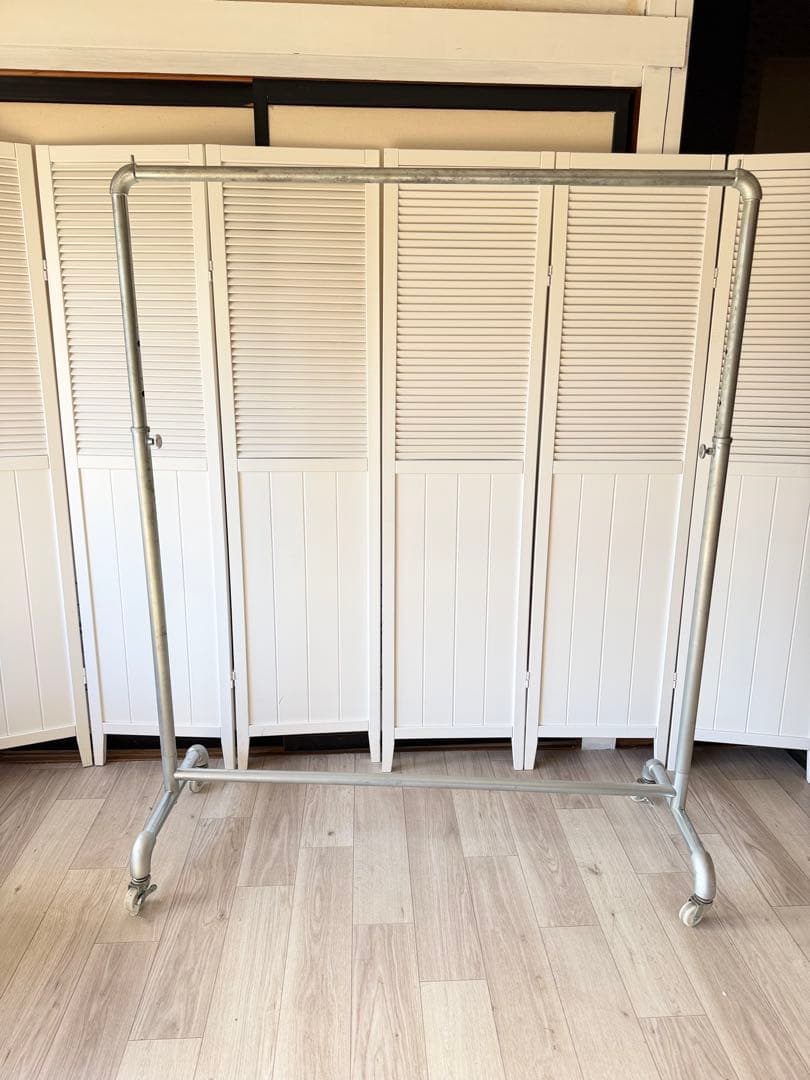 水道管ハンガーラック スチールパイプ アイアン キャスター付き