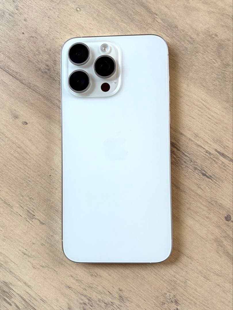 【極美品】iPhone15 ProMax 256GB ホワイト バッテ