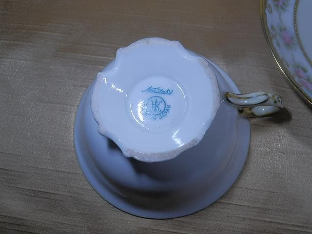 ノリタケ　マルキ　クリームホワイト　金盛　パステル