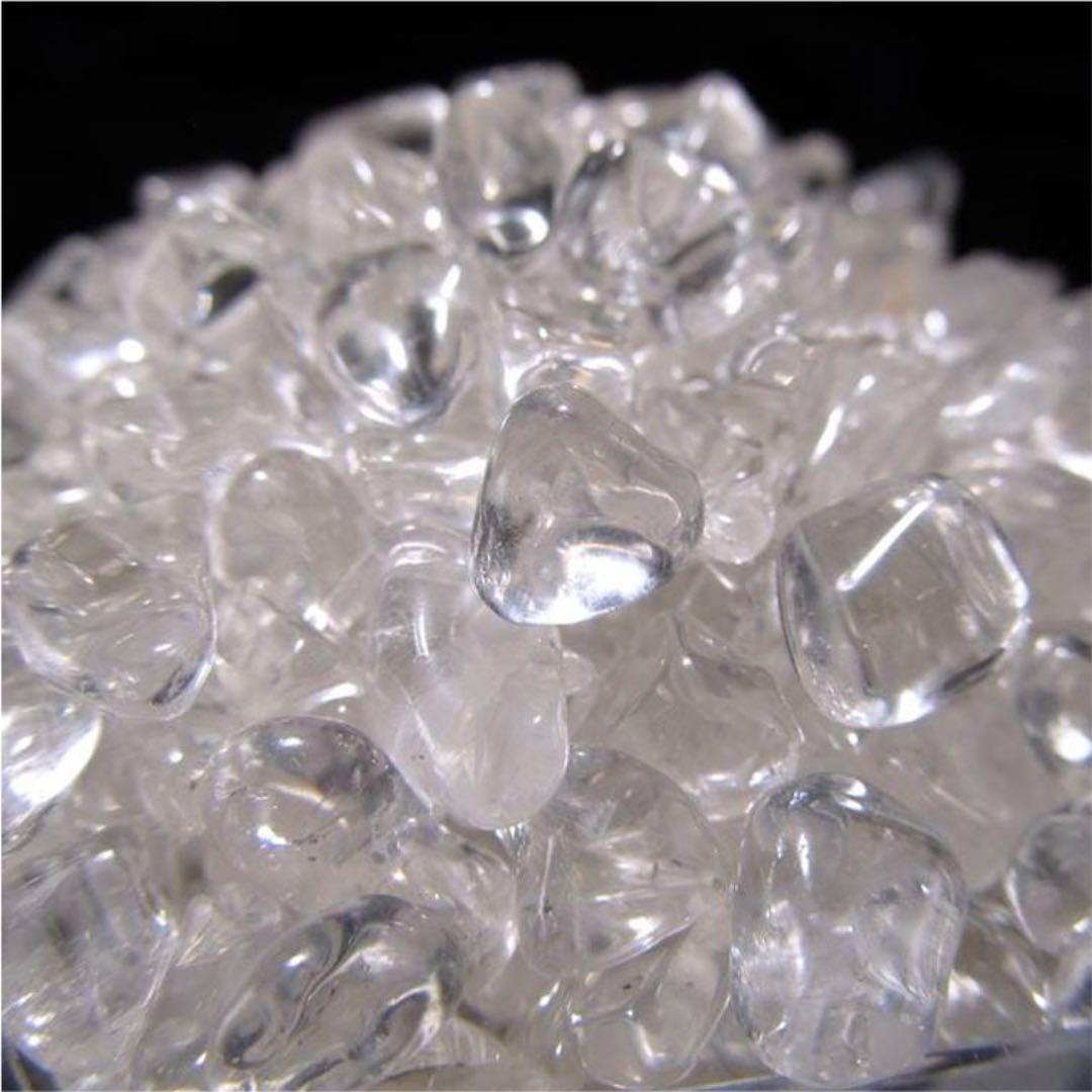 ★特選一品★万能の石【1.5kgブラジル産クリスタルクォーツ天然水晶さざれ】❤️