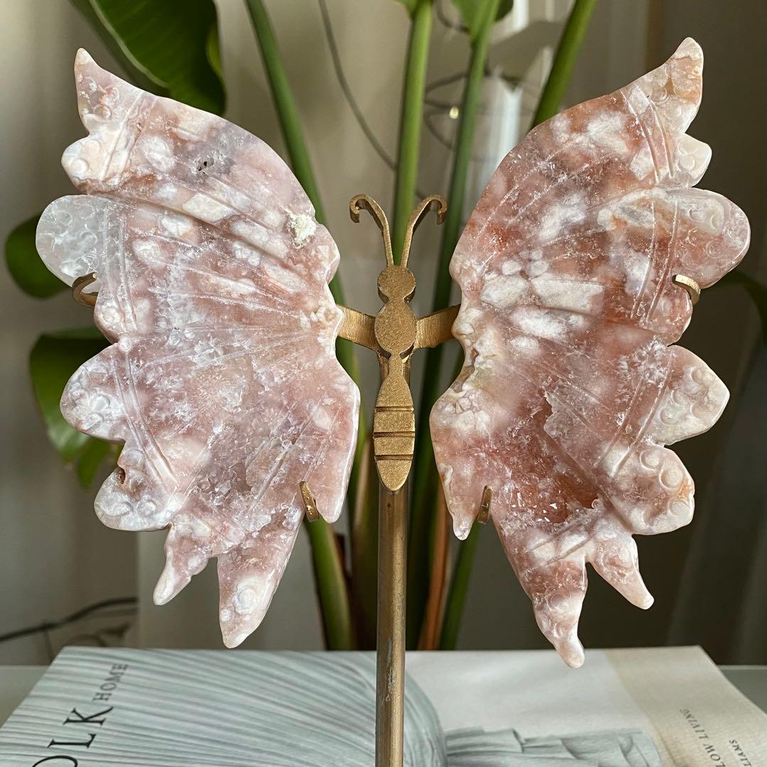 ★★★最終特価【 ピンクアメシスト フラワーアゲート バタフライ （台座付き）