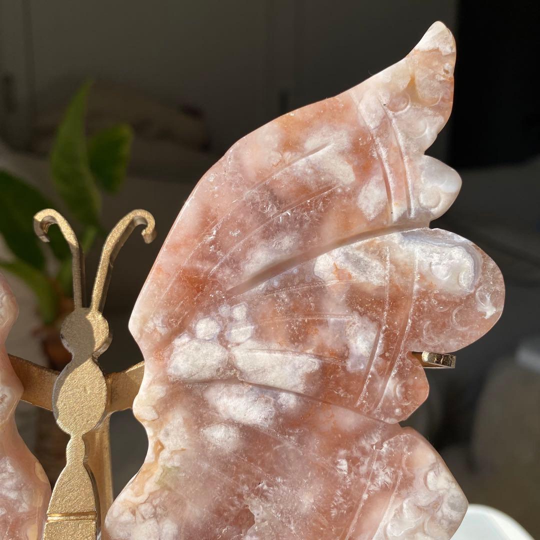 ★★★最終特価【 ピンクアメシスト フラワーアゲート バタフライ （台座付き）