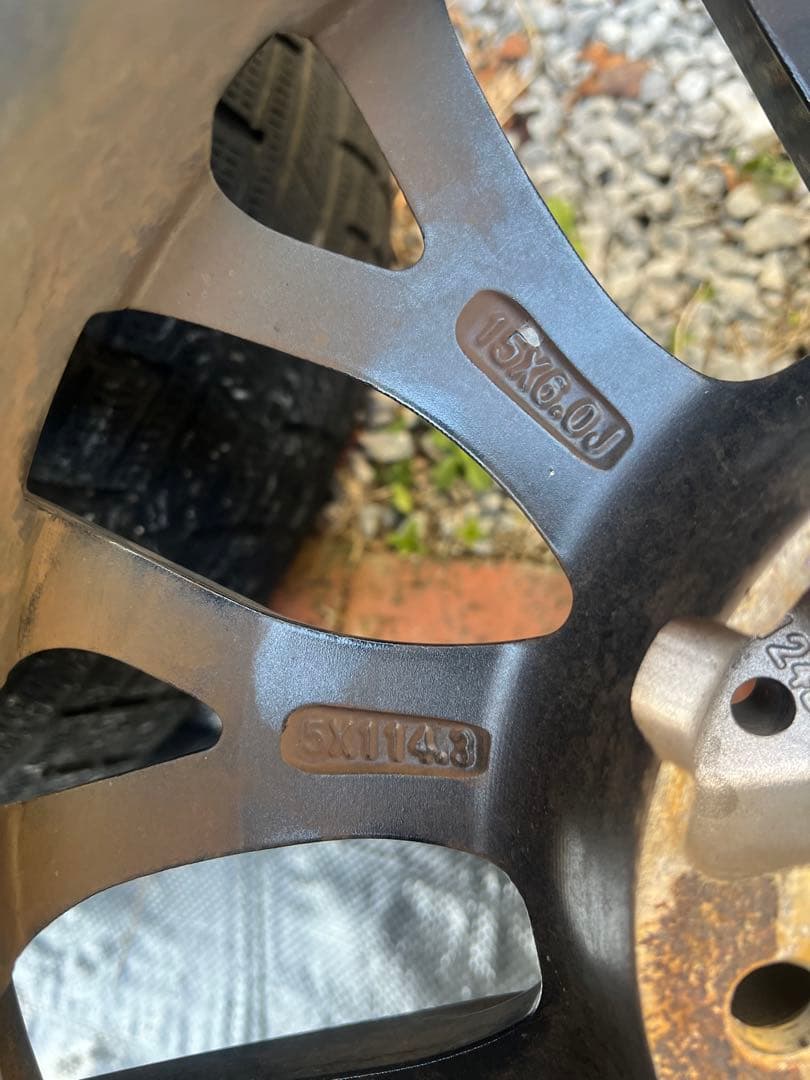 スタッドレス　YOKOHAMA アイスガード 15インチ ホイールセット