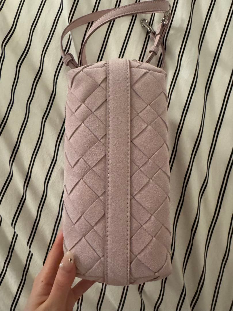 【ajote様】CHARLES & KEITH スエードウーブンショルダーバッグ