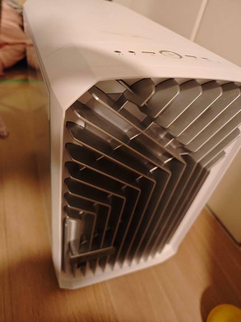 FractalDesign TorrentNano ARGB 中古現状渡し