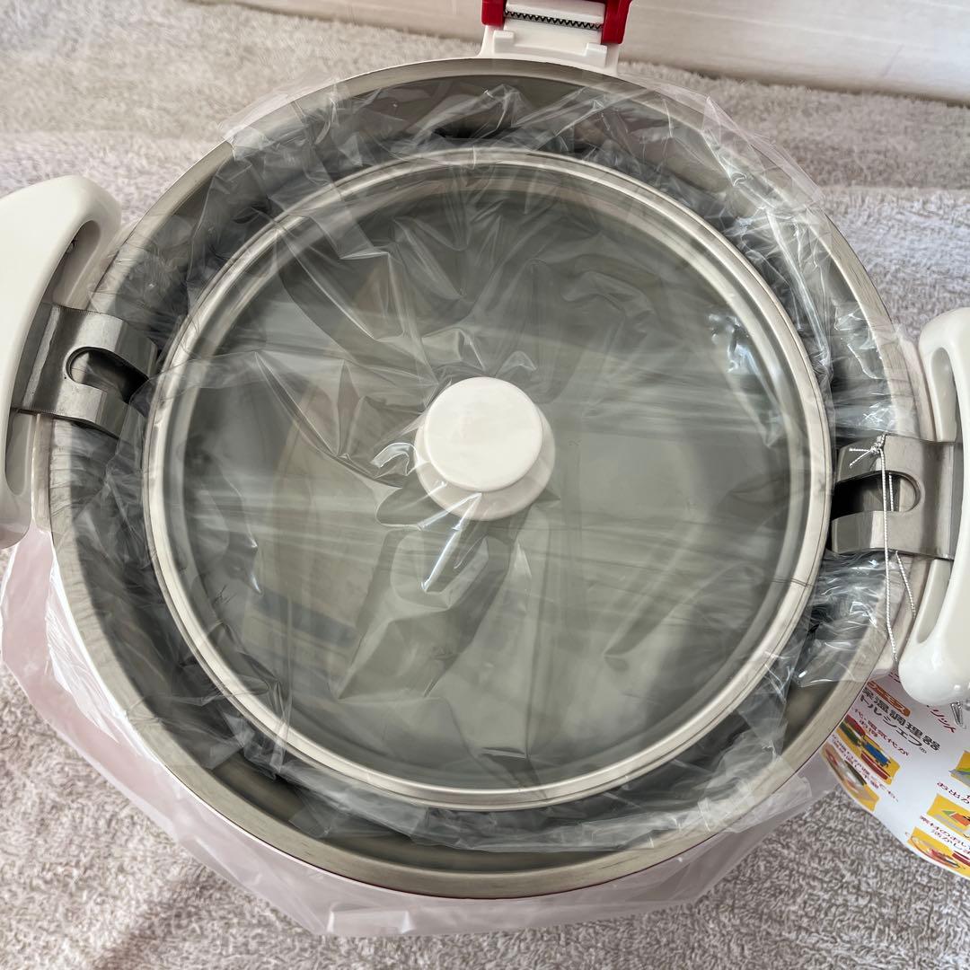 【新品・未使用品】Shuttle Chef 保温調理鍋 3.0L レッド