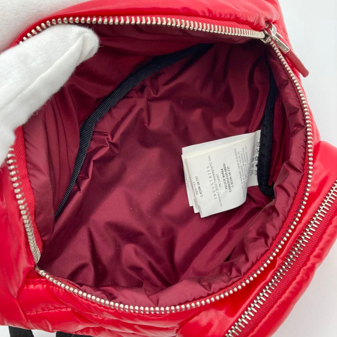 ®️✨ MONCLER ウエストバッグ ダウン 赤 キルティング 男女