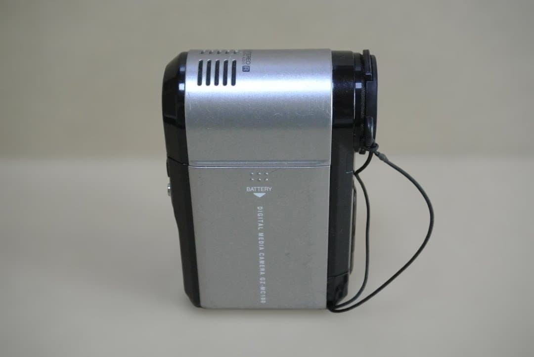 【動作確認済】Victor Everio GZ-MC100 ★CFカード2枚付★