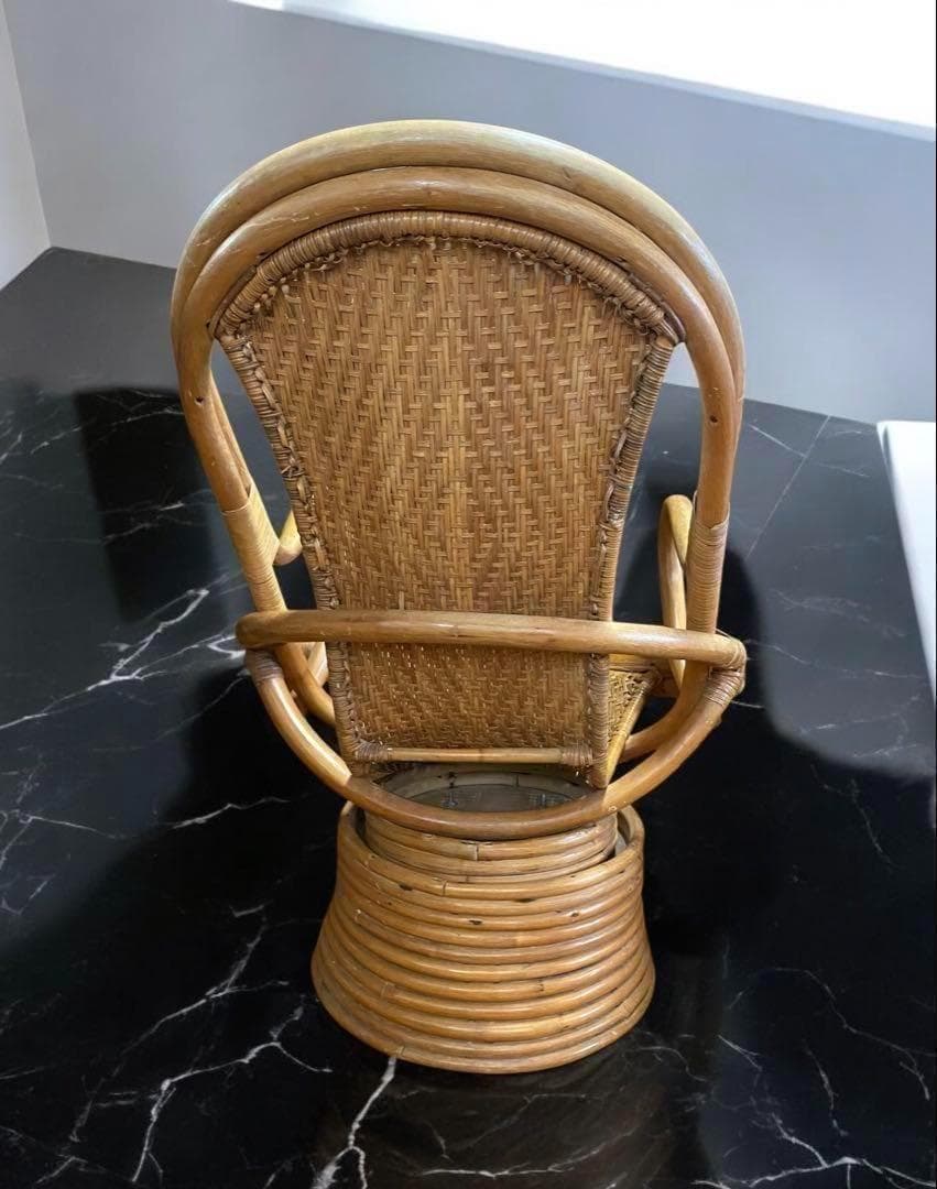 昭和レトロ★高級　ラタン（籐）の 360°回転式チェア