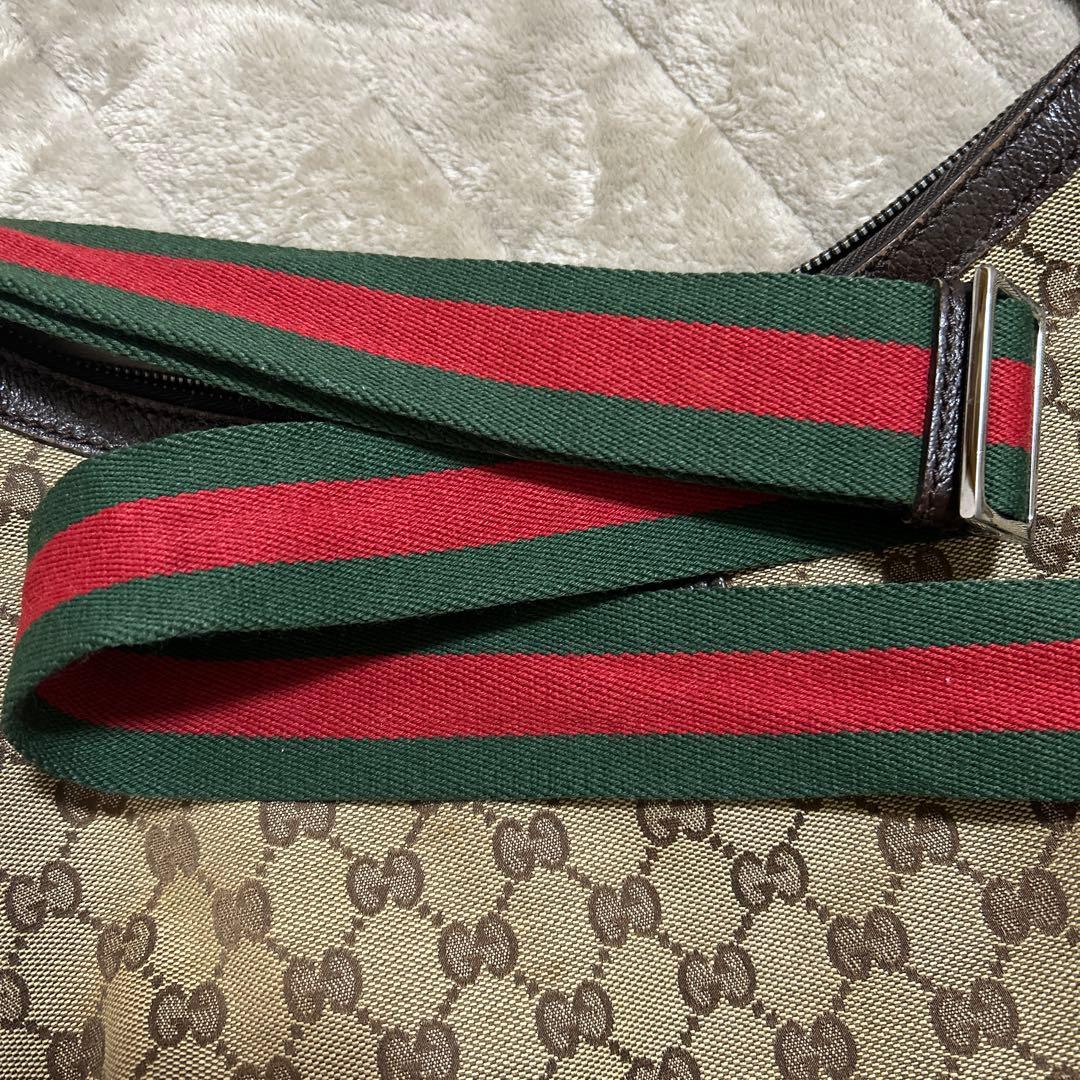 GUCCI シェリーライン　ハーフムーン　ショルダーバッグ181092