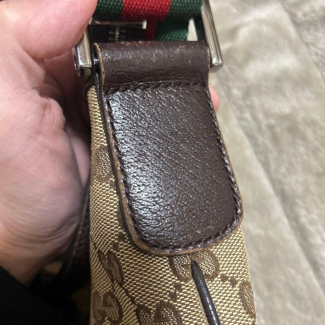 GUCCI シェリーライン　ハーフムーン　ショルダーバッグ181092