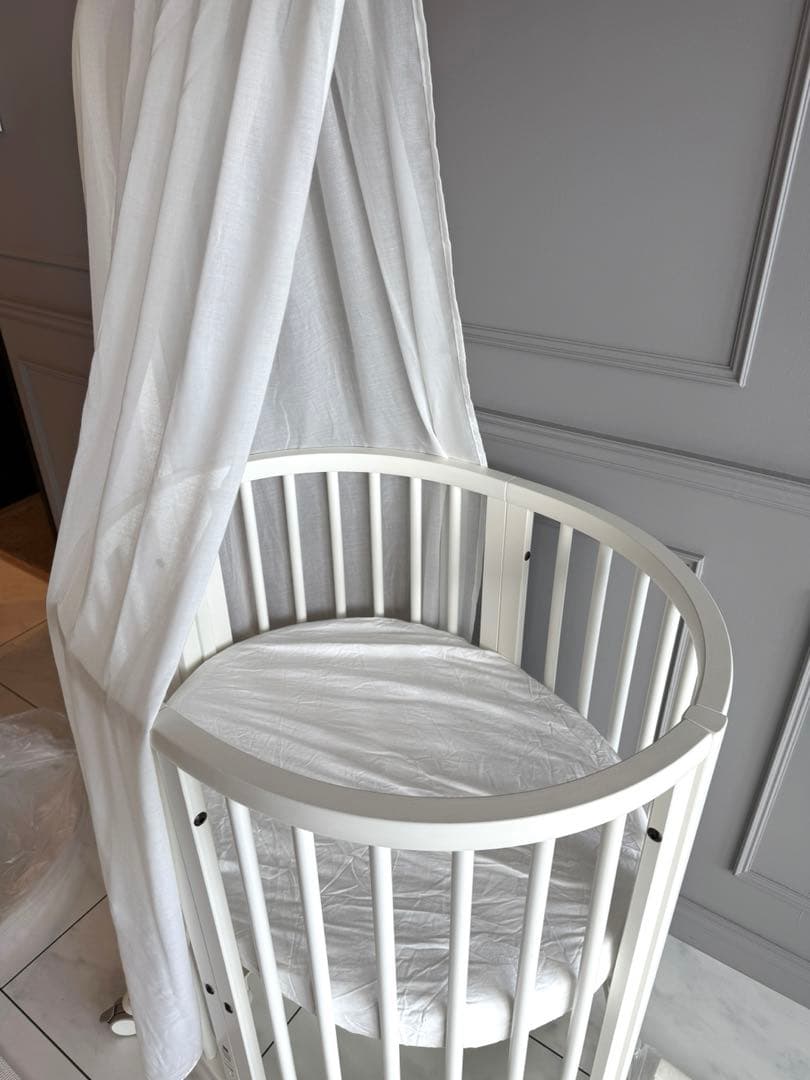 ベビーベッド　ストッケ　スリーピーミニ　ホワイト