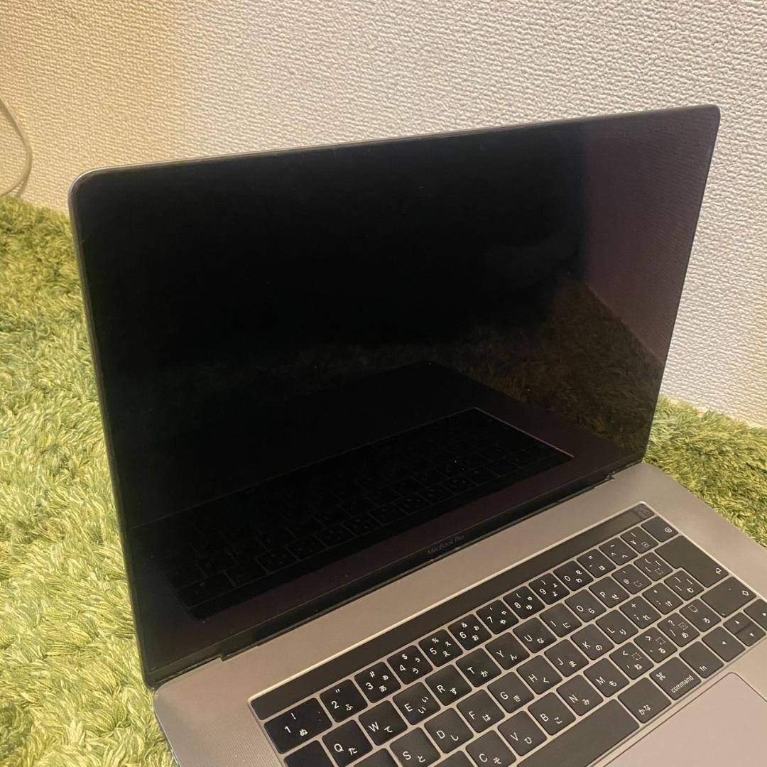 元値30万超 大幅値下げ│MacBookPro15インチ 2019 ※傷あり美品