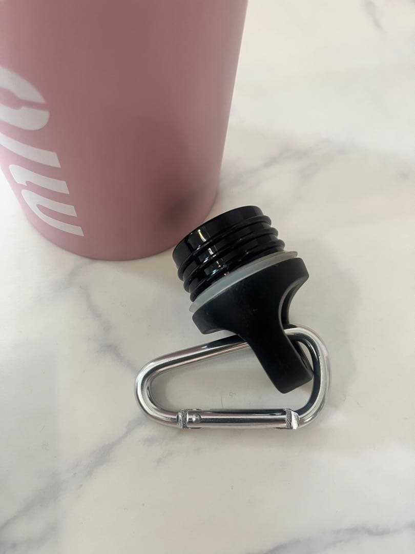 MIU MIU ＊ステンレスボトル＊伊勢丹新宿購入＊水筒＊ウォーターボトル＊