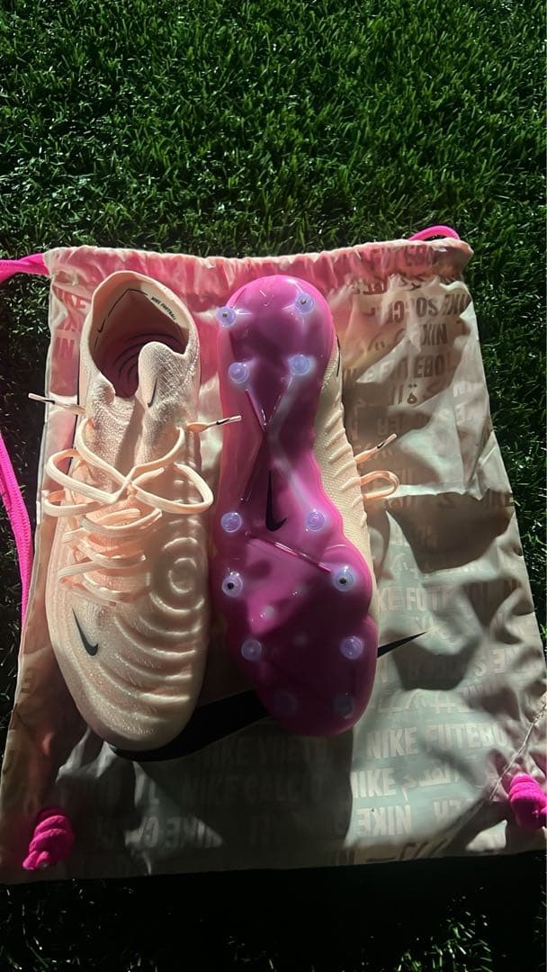 NIKEファントムGX2エリート