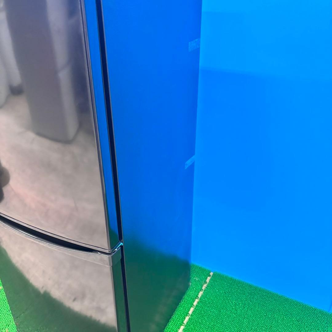 772 2024年製　冷蔵庫　小型　一人暮らし　極美品　100L〜200L 格安