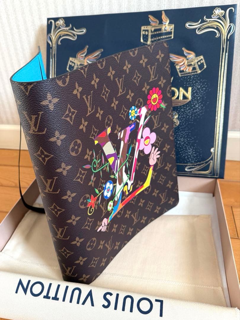 新品未使用♪日本限定IVx TMバインダー・スーパーフラット　GI1569