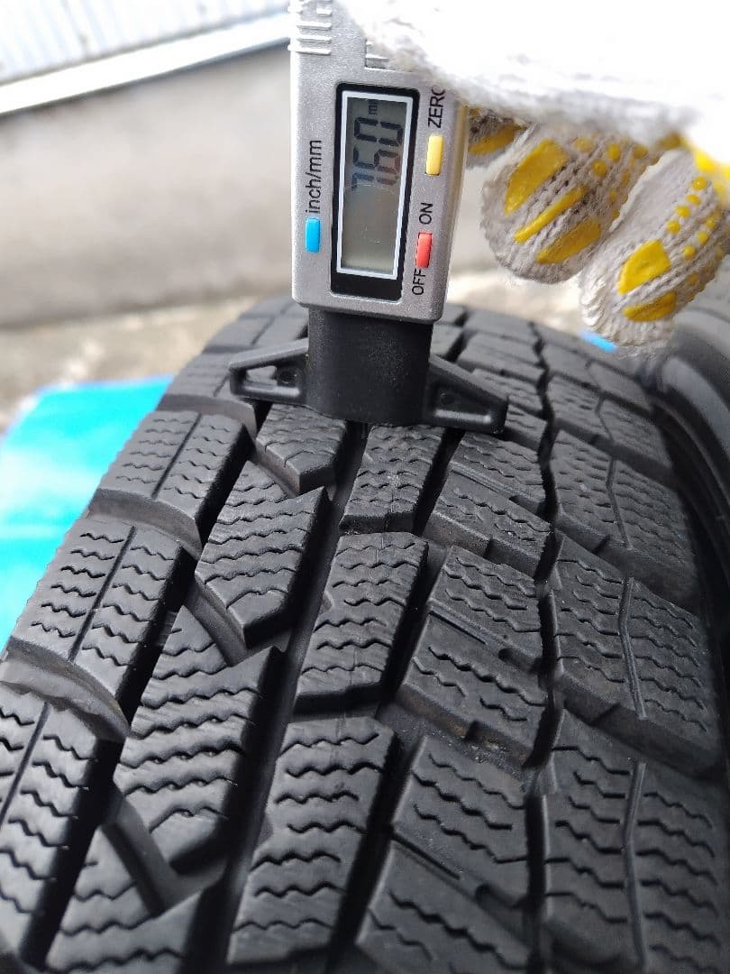 155/65R14【1/2】スタッドレスタイヤ、アルミホイール付、2本分割