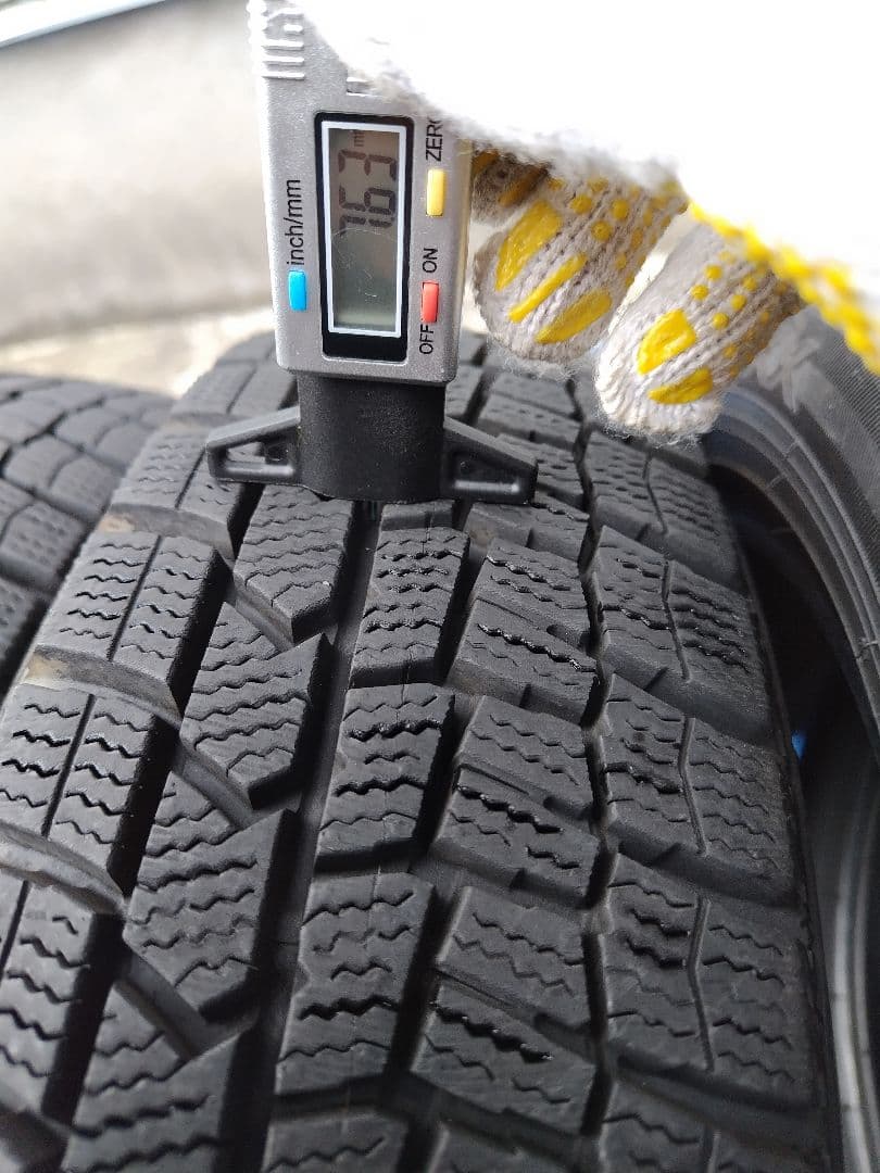 155/65R14【1/2】スタッドレスタイヤ、アルミホイール付、2本分割