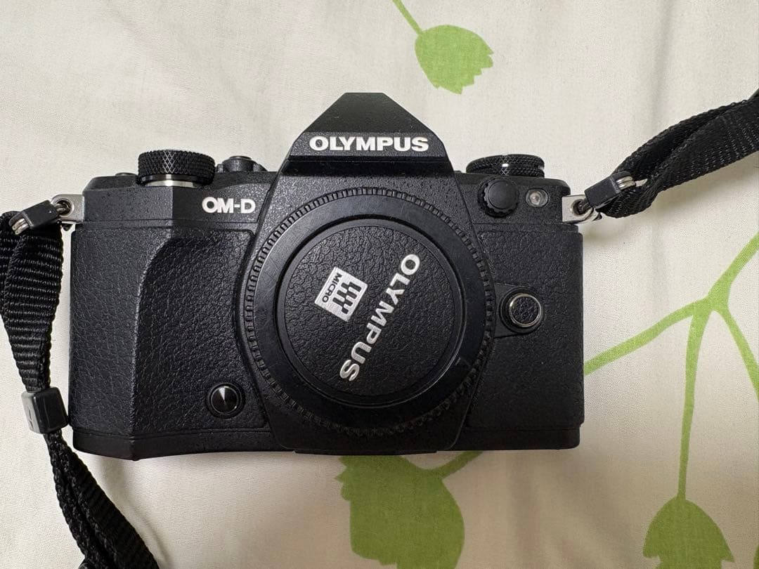 OLYMPUS OM-D E-M5MarkⅡ