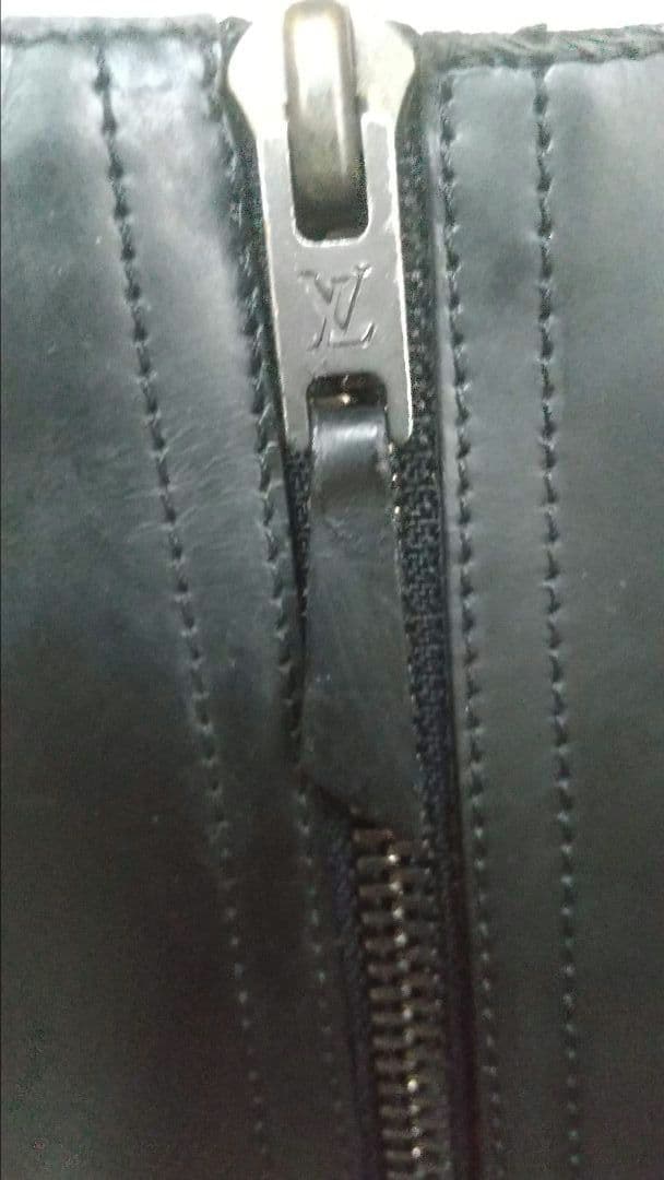 ルイ・ヴィトン LOUIS VUITTON ロングブーツ　レースアップブラック