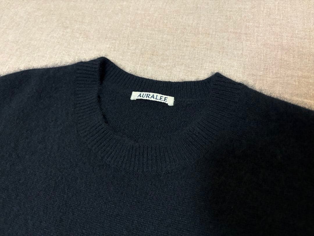 トップス AURALEE BABY CASHMERE KNIT P/O