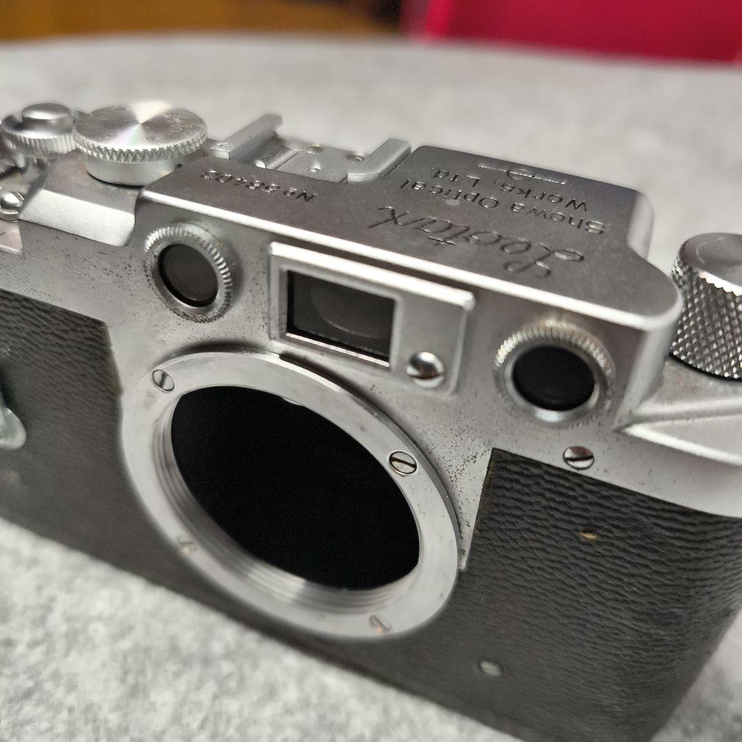 Leotax K レンジファインダーカメラ