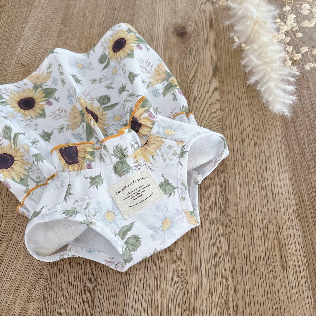 ハンドメイド　ひまわりとマーガレット　バックリボンワンピース　犬服