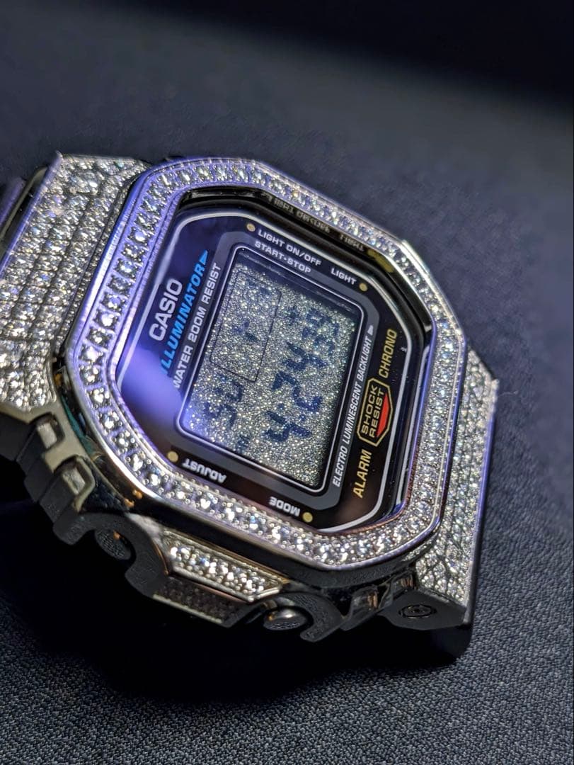 モアサナイトベゼル ラグジュアリー液晶 カスタム フルメタル VIP