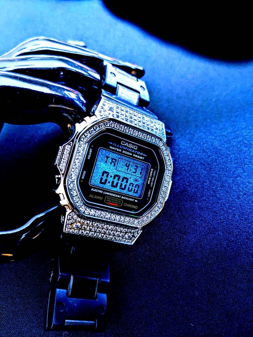 モアサナイトベゼル ラグジュアリー液晶 カスタム フルメタル VIP