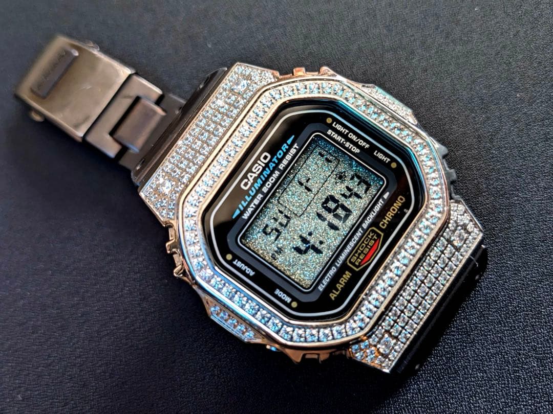 モアサナイトベゼル ラグジュアリー液晶 カスタム フルメタル VIP