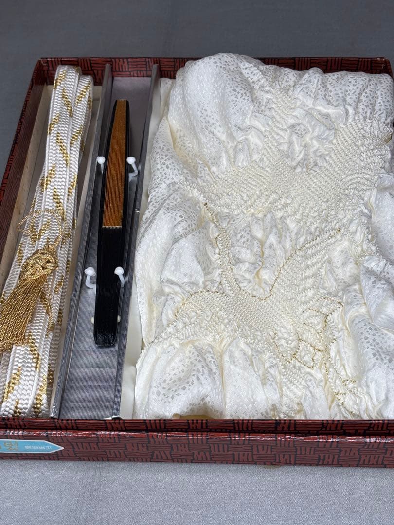 正絹豪華黒留袖6点フルセット　留袖　 袋帯　長襦袢　帯締め　帯揚げ　末広