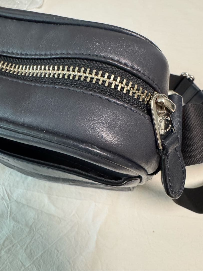 Coach レザー ショルダーバッグ