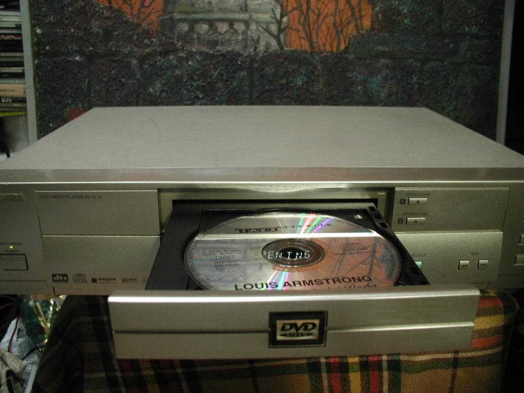 ★東芝SD-3110. DVD/CD プレーヤー 。動作は良好